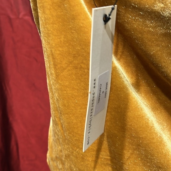 GOLD spaghetti strap velvet tank top B Y PAPARAZZI BIZ NWT - Picture 5 of 5